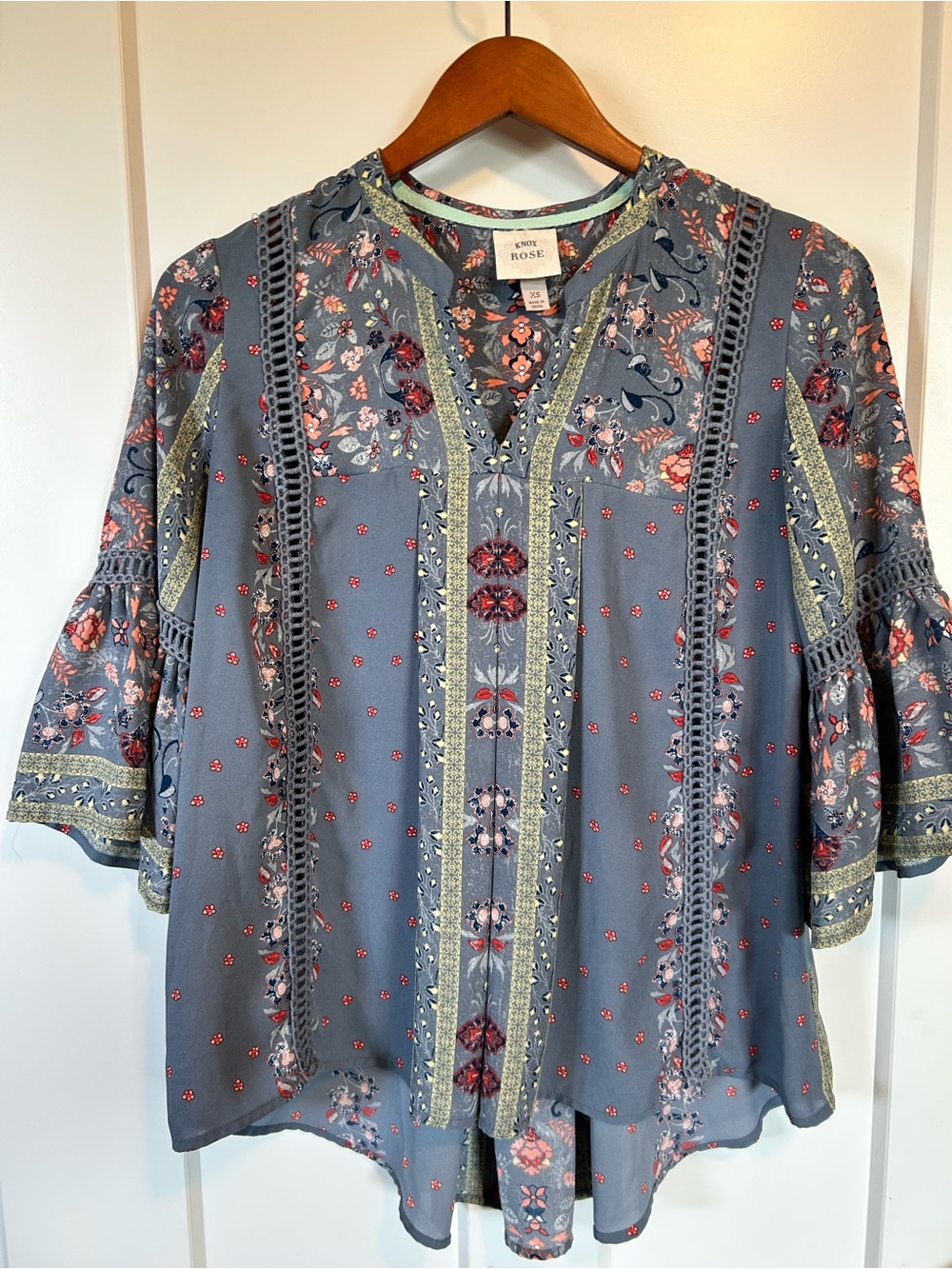 Knox Rose Slate Blue Floral Lace-Trim Boho Blouse